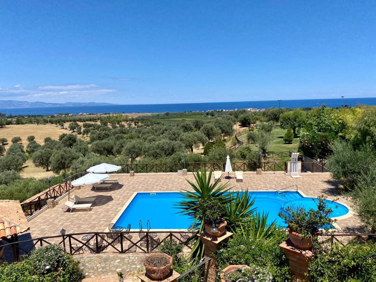 Le Colline Del Gelso-Masseria Mazzei Konuk evi Rossano Dış mekan fotoğraf