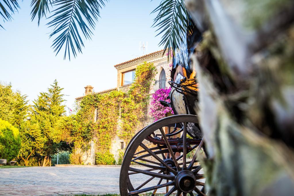 Le Colline Del Gelso-Masseria Mazzei Rossano Dış mekan fotoğraf