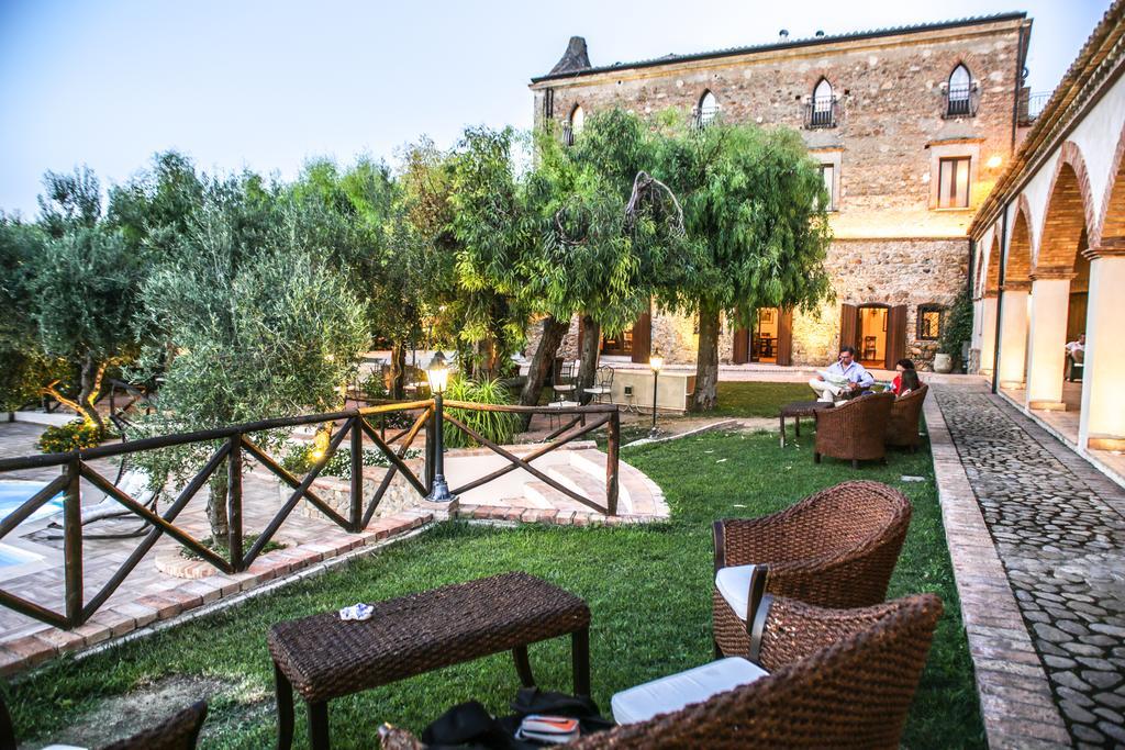 Le Colline Del Gelso-Masseria Mazzei Konuk evi Rossano Dış mekan fotoğraf