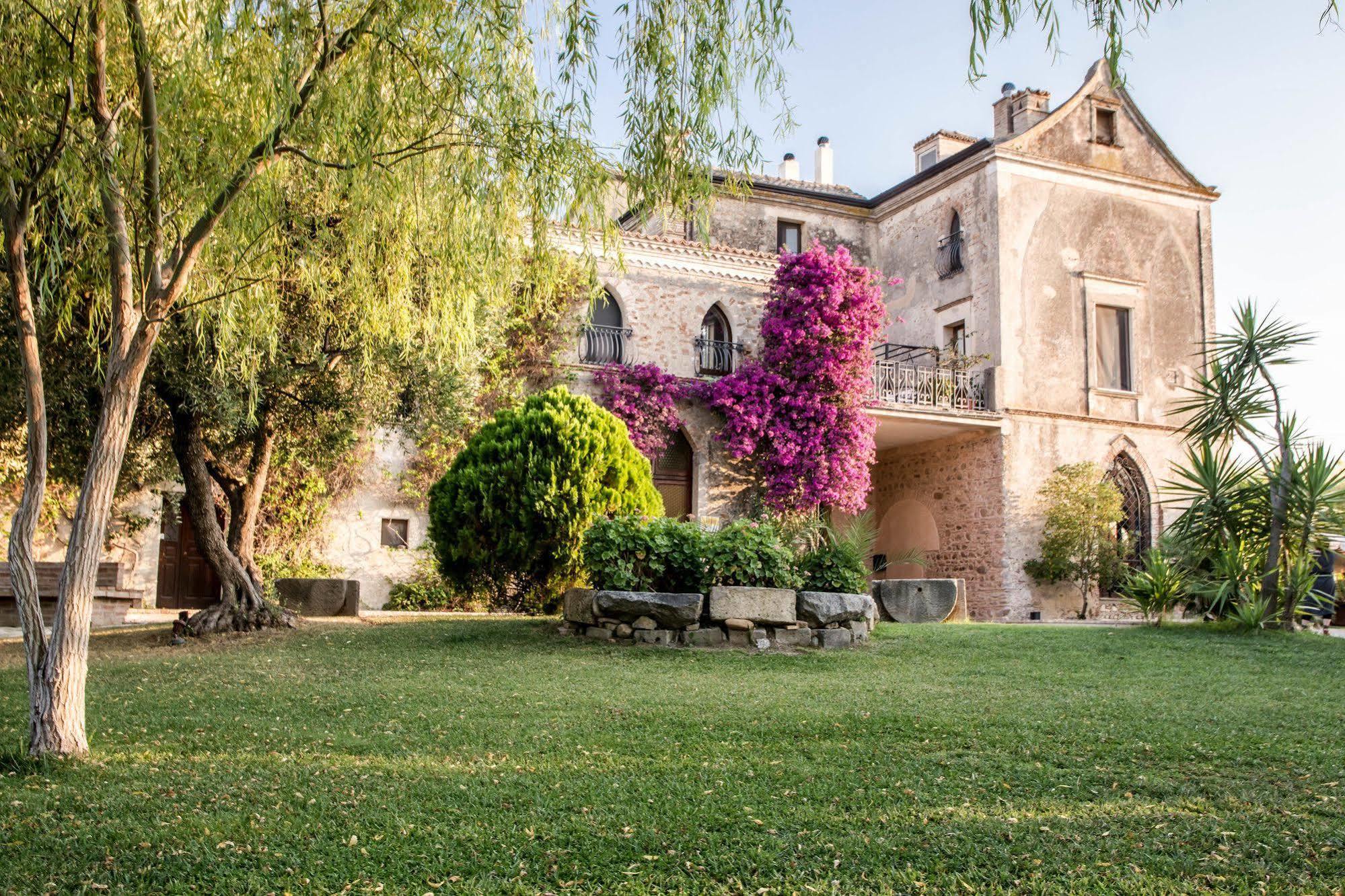 Le Colline Del Gelso-Masseria Mazzei Konuk evi Rossano Dış mekan fotoğraf